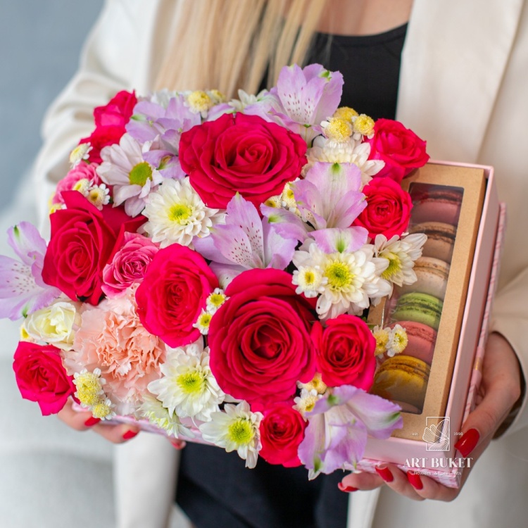 Коробочка с макарунами