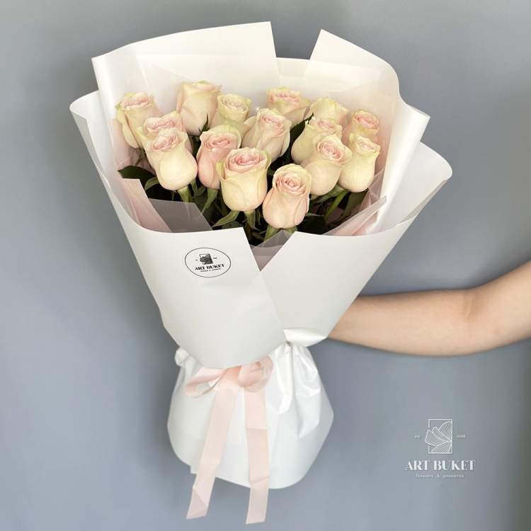 15 роз "Пинк мондиаль"