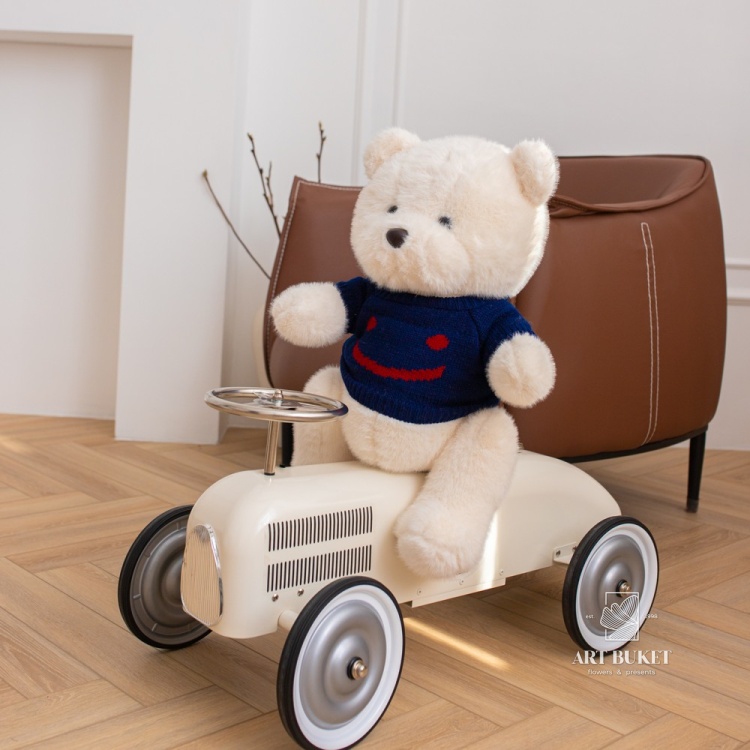 Медведь в вязанном свитере 60 см белый 