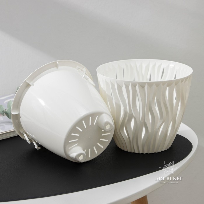 Кашпо для цветов со вставкой «Вдохновение», 1,6 л, цвет белый