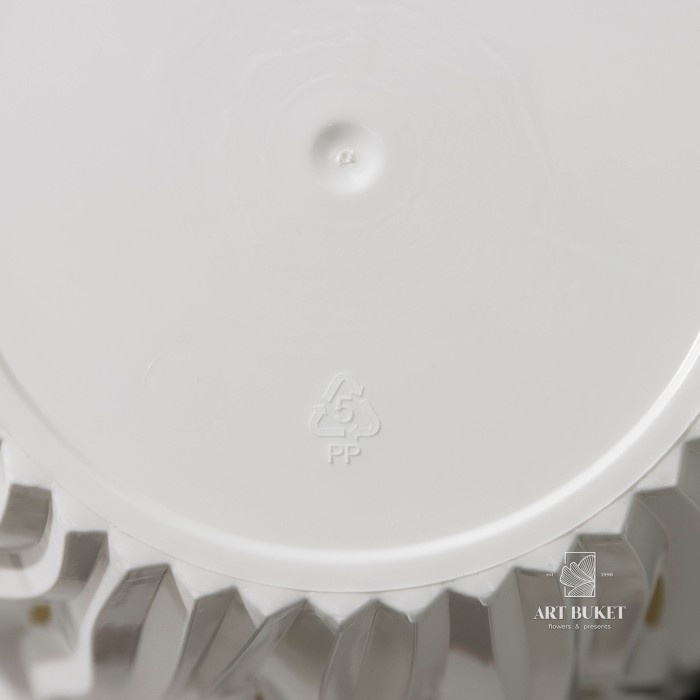 Кашпо для цветов со вставкой «Вдохновение», 1,6 л, цвет белый