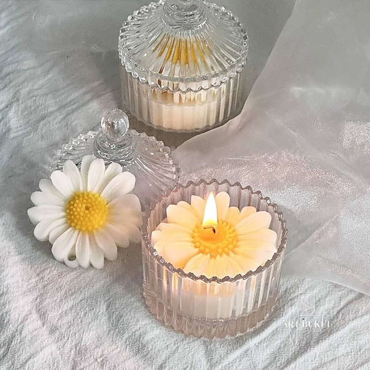 Свеча ароматическая "Ромашка"