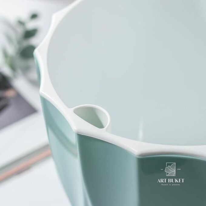 Кашпо для цветов со вставкой «Флюте», 1,9 л, цвет нефрит