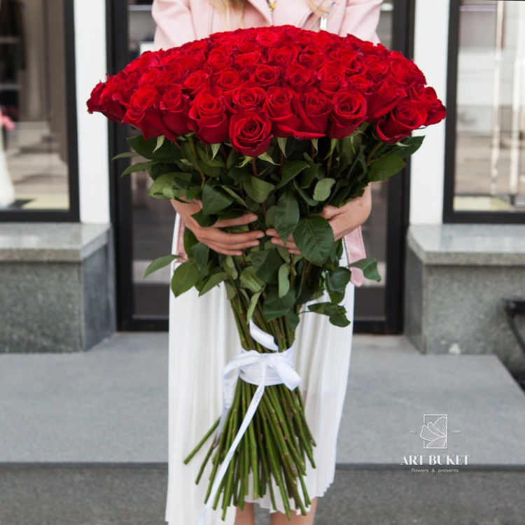 Метровые голландские розы