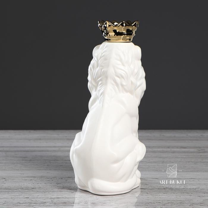 Ваза настольная "Лев с короной", белая, матовая, 25 см