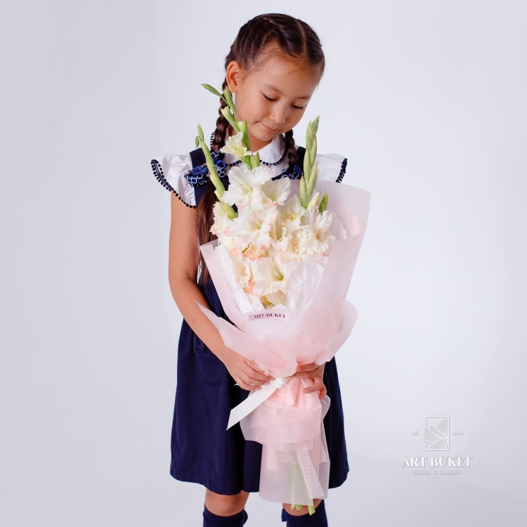 3 гладиолуса микс