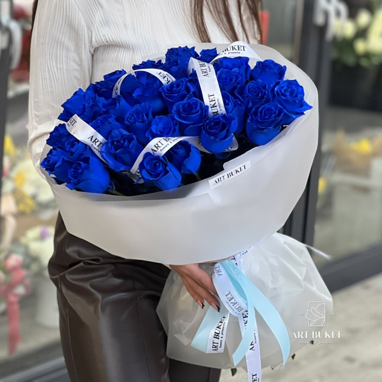 31 синяя роза