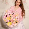 35 нежно-розовых пионов