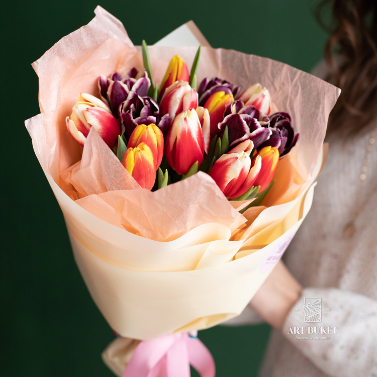 15 тюльпанов микс