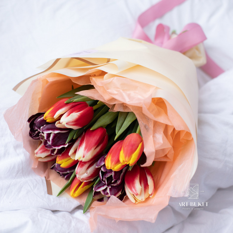 15 тюльпанов микс