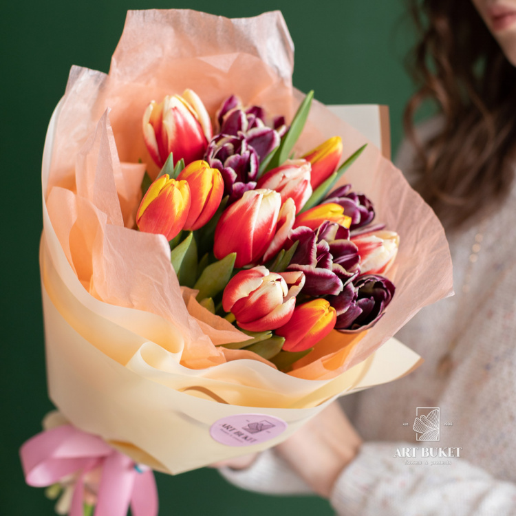 15 тюльпанов микс