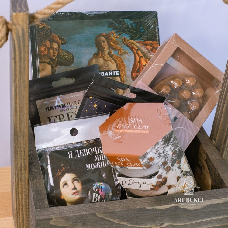 Подарочный набор в деревянном ящике