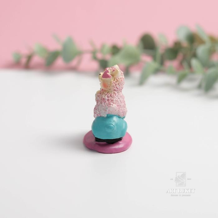 Фигурка полистоун «Лама на мопеде», 4 см