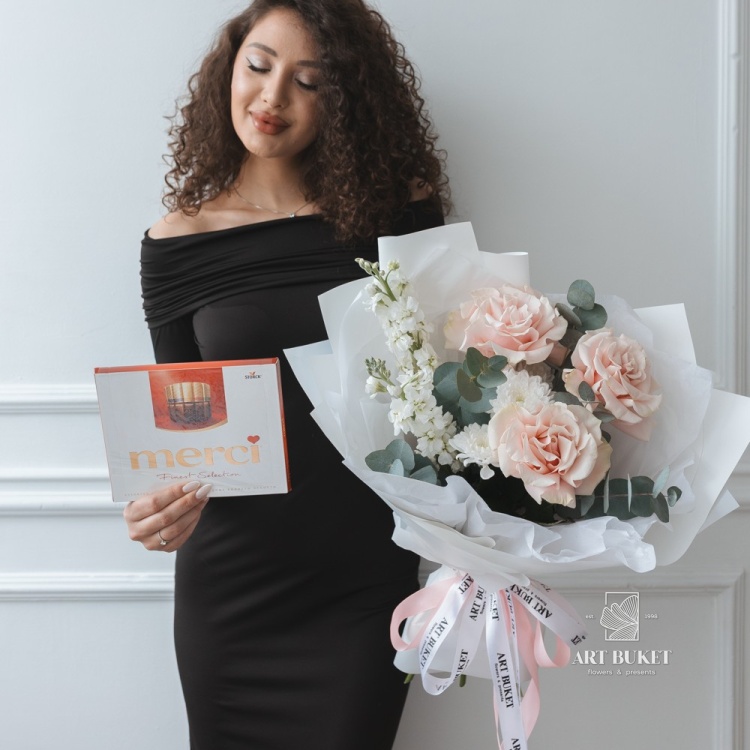 Подарочный сет #42: букет и merci