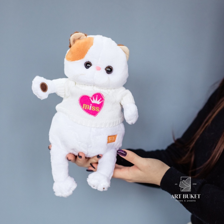 Кошка лили в белом свитере 35 см