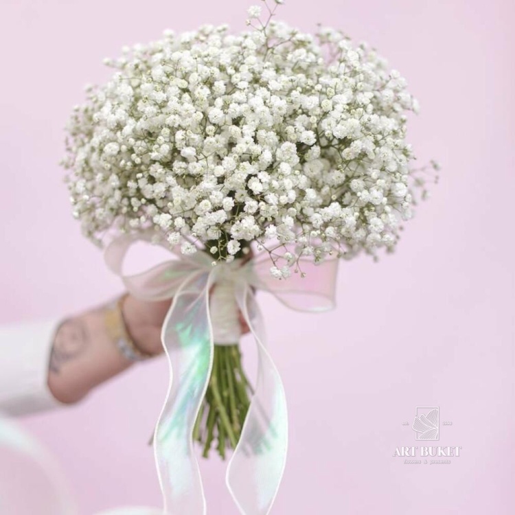 Свадебный букет из белых гипсофил