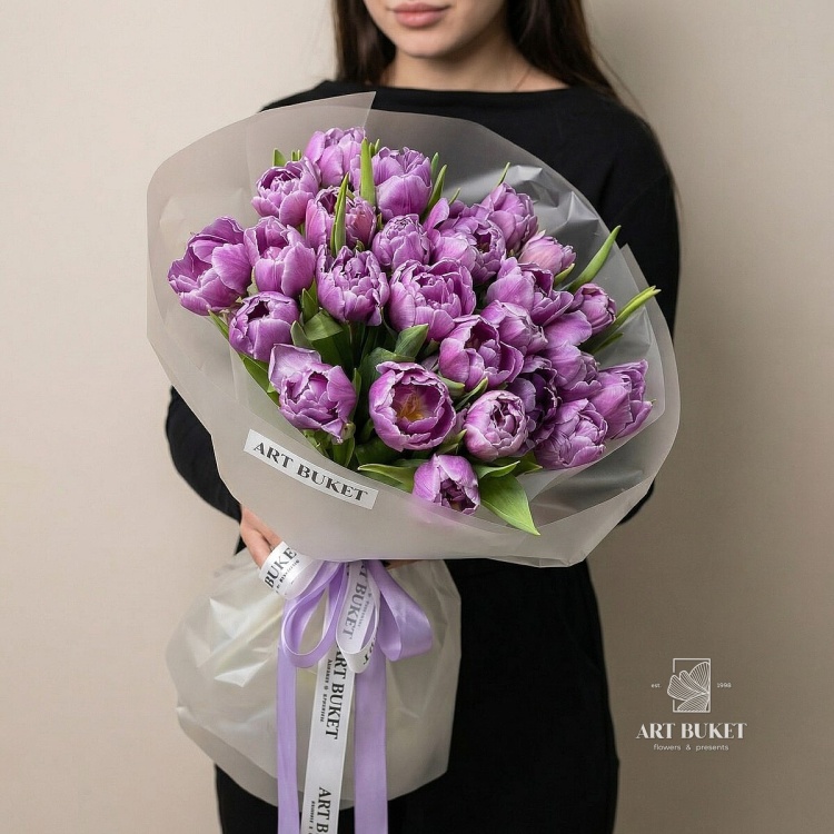 25 фиолетовых пионовидных тюльпанов
