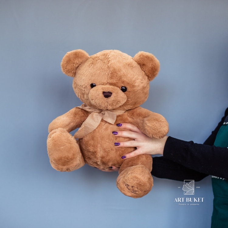 Мишка коричневый с шарфом 40 см