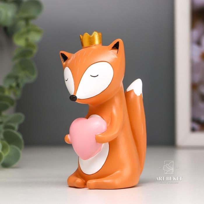 Сувенир "Лисичка в короне с сердечком" 10,3х6х6,5 см      