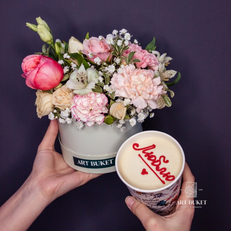 Цветочная композиция + десерт