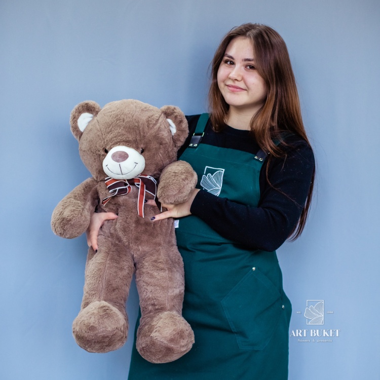 Медведь меховой с бантом темно-коричневый 70 см