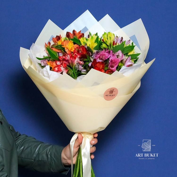 17 альстромерий