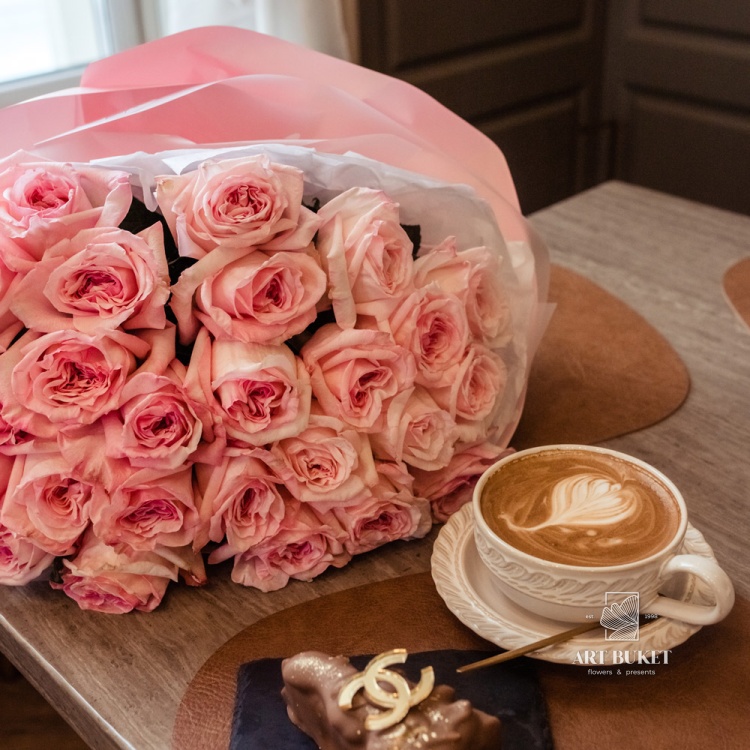 27 пионовидных роз "Pink o'hara"