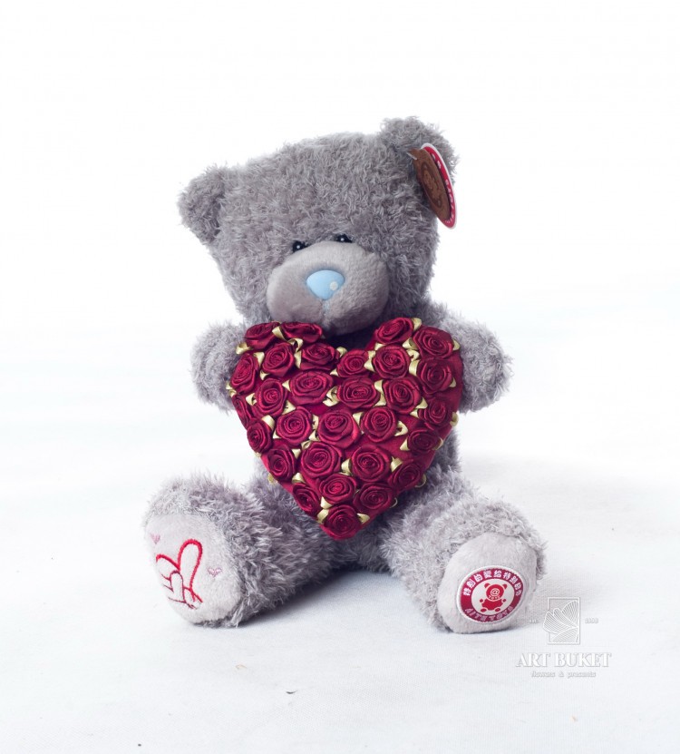 Тедди с сердцем из роз