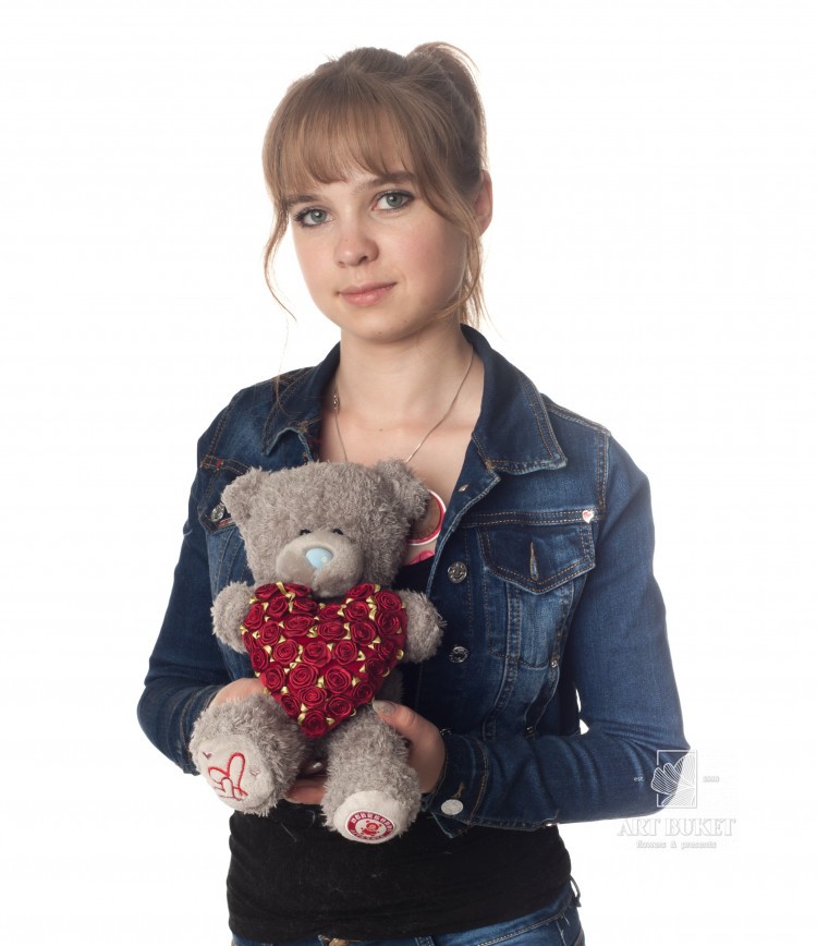 Тедди с сердцем из роз