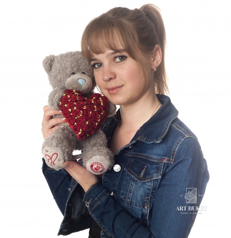 Тедди с сердцем из роз