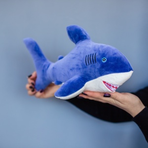Акула синяя 40 см