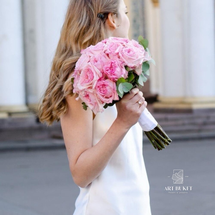 Свадебный букет из пионовидных роз "Pink O'hara"