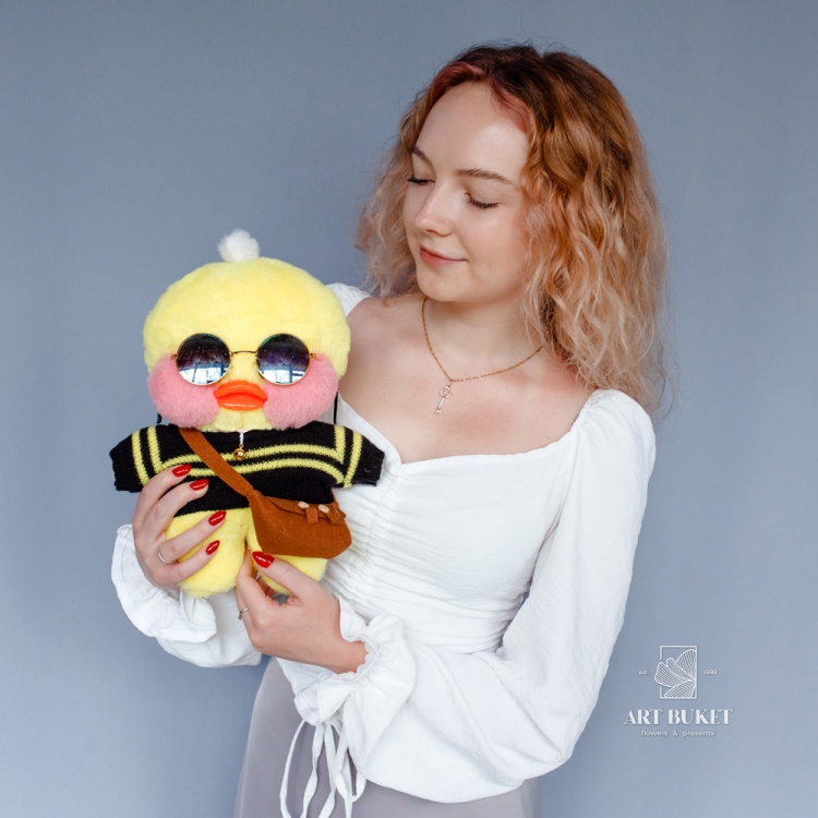 Утка лалафанфан + комплект одежды в подарок