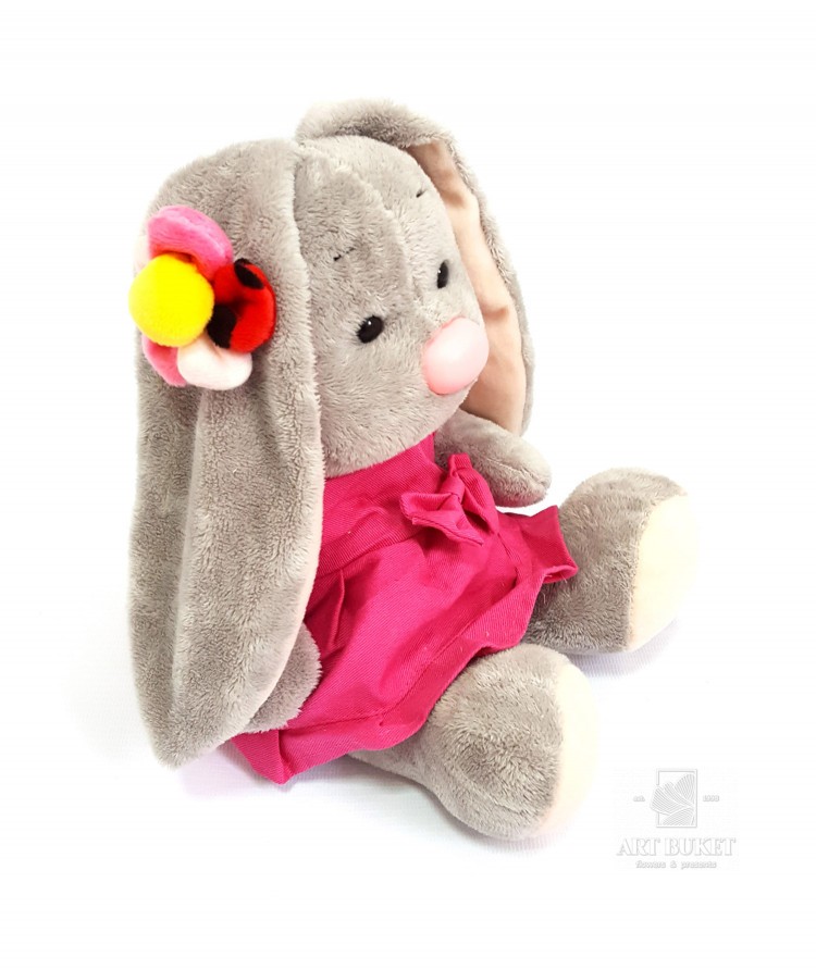 Зайка в розовом платье