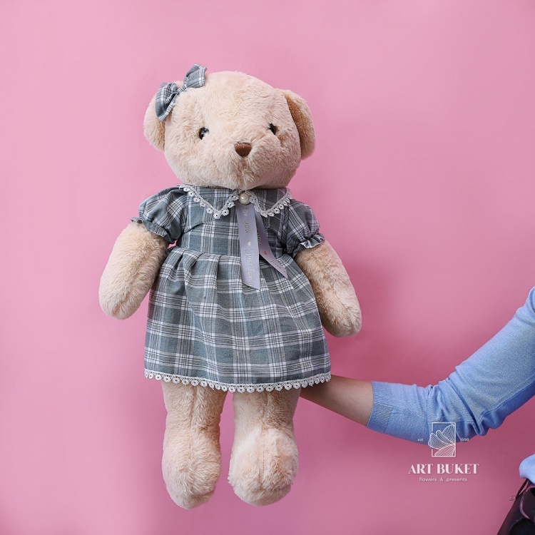 Медведь бежевый в платье