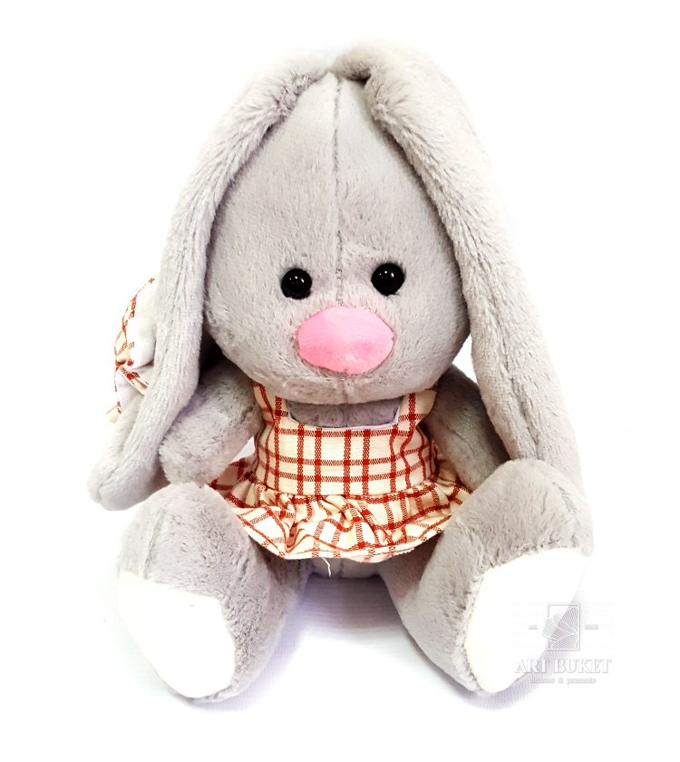 Зайка в белом платье