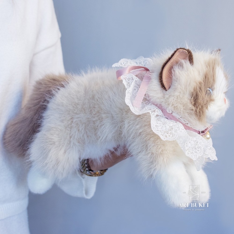 Кот лежачий музыкальный 40 см сиамский