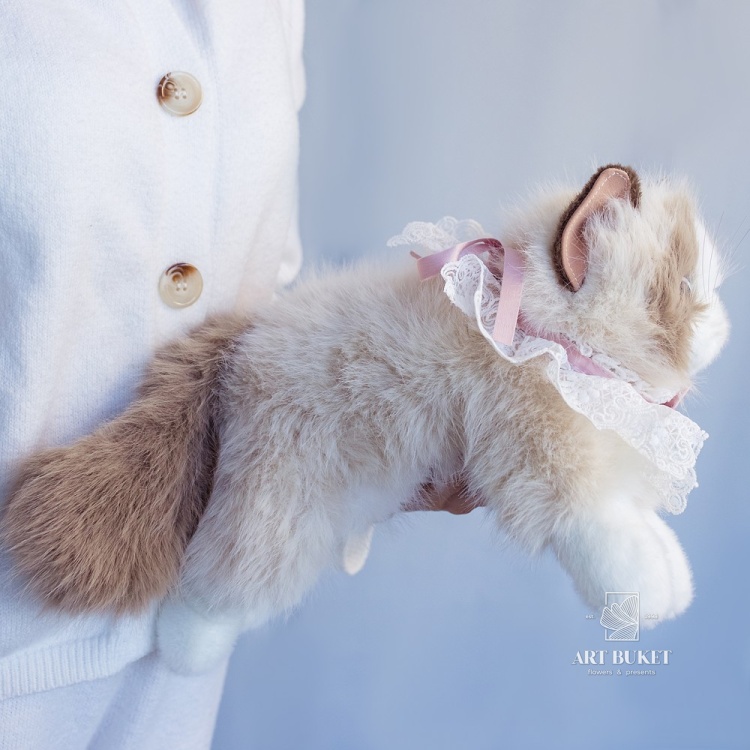 Кот лежачий музыкальный 40 см сиамский