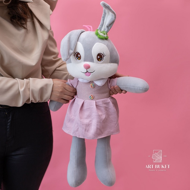 Зайка серый в платье