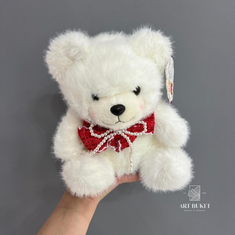 Медведь с красным бантом с жемчужным украшением маленький
