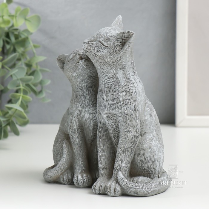Сувенир полистоун "Кот и кошка - умывание" серый 15х8х13 см   