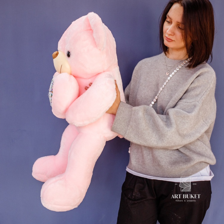 Медведь с большим сердцем с пайетками 80 см розовый