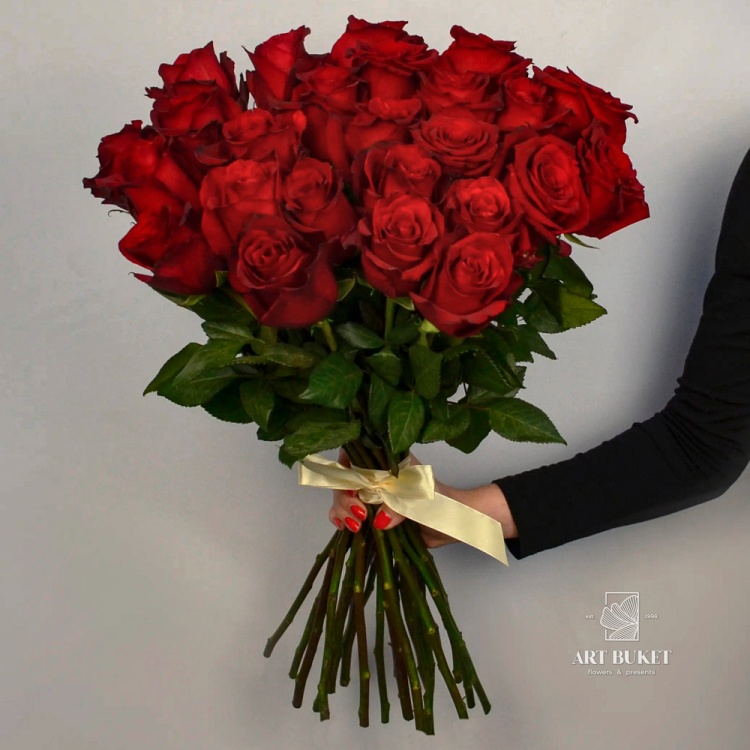 25 голландских роз