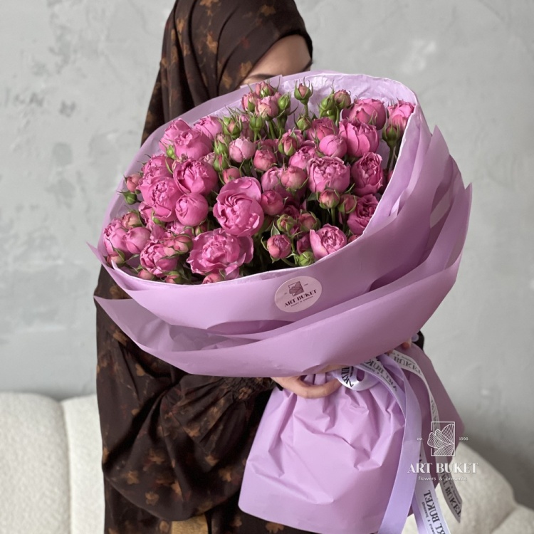 Подарочный сет #47: букет и финики в шоколаде