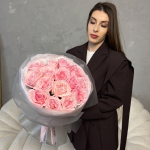 15 пионовидных роз "Пинк охара"