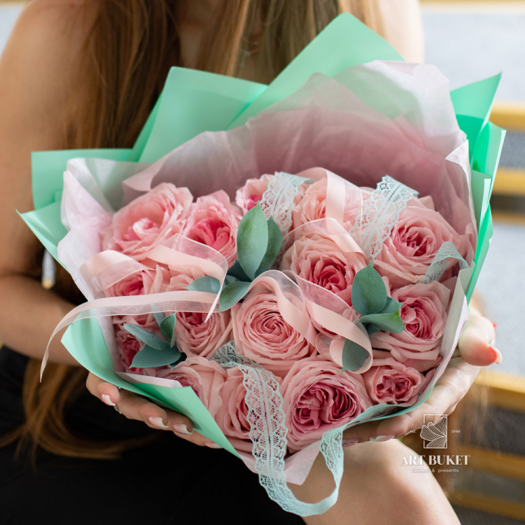 15 пионовидных роз "Пинк охара"