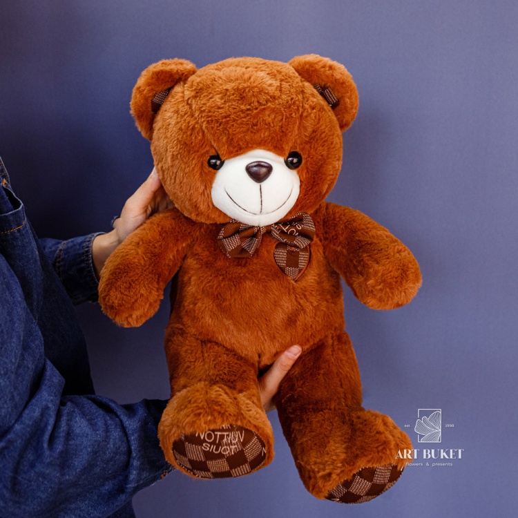 Медведь с сердцами на груди 45 см коричневый