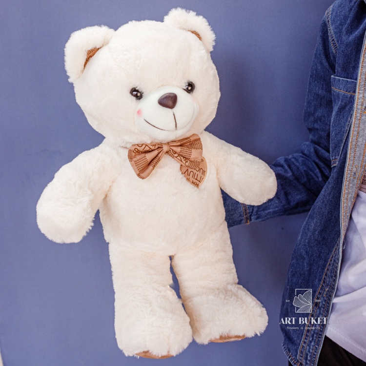 Медведь с сердцами на груди 45 см белый