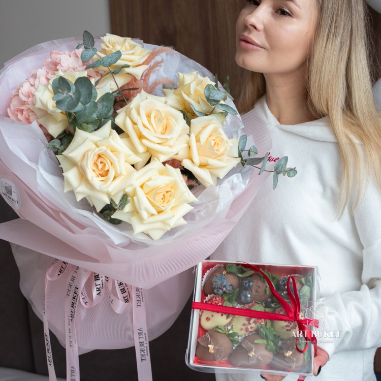 Букет и клубника в шоколаде #9