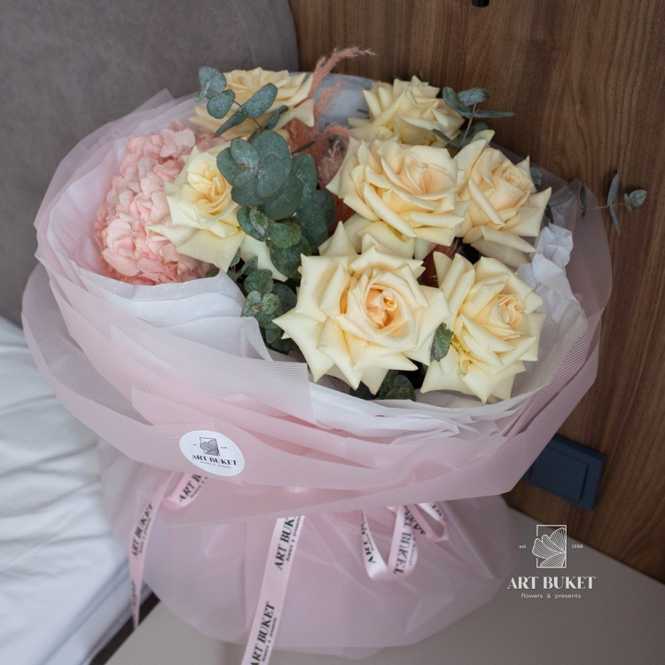 Букет и клубника в шоколаде #9